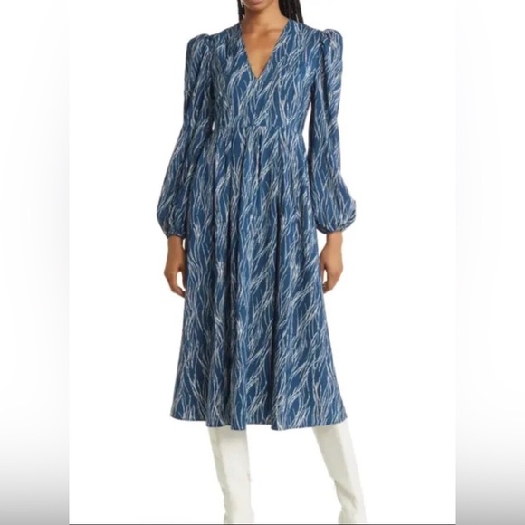 Chelsea28 Nordstrom Celeste Stripe Blue-Ivory Midi Dress V-neck , size M - Picture 10 of 11